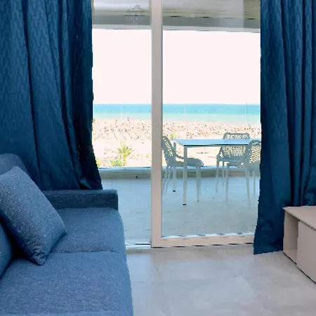 Azure Serenity Modern Sea View Flat With Pool 公寓