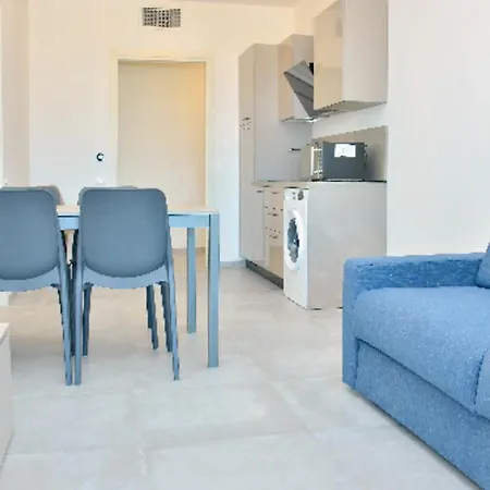 Azure Serenity Modern Sea View Flat With Pool Μπιμπιόνε