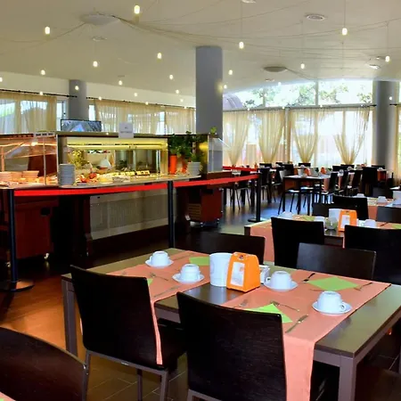 Апартаменти Azure Serenity Modern Sea View Flat With Pool *