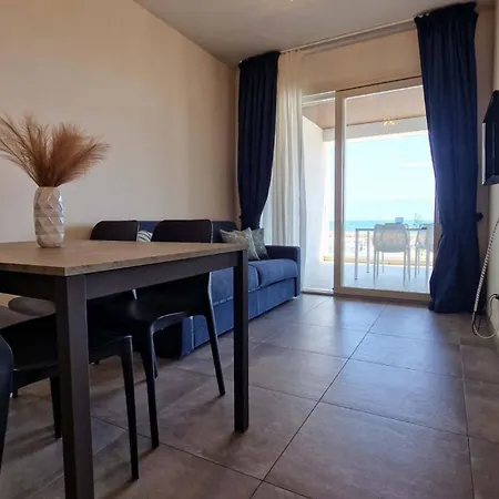 Διαμέρισμα Azure Serenity Modern Sea View Flat With Pool Μπιμπιόνε