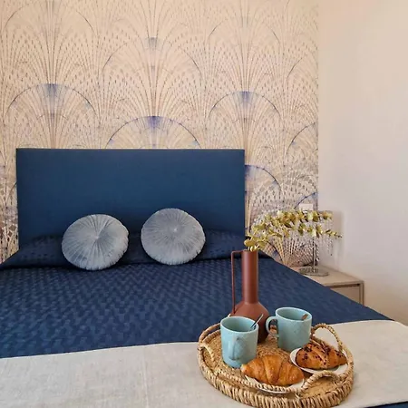 Azure Serenity Modern Sea View Flat With Pool