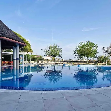 Azure Serenity Modern Sea View Flat With Pool Μπιμπιόνε
