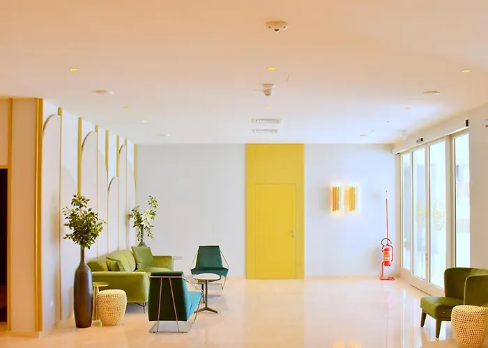 Azure Serenity Modern Sea View Flat With Pool Apartmán